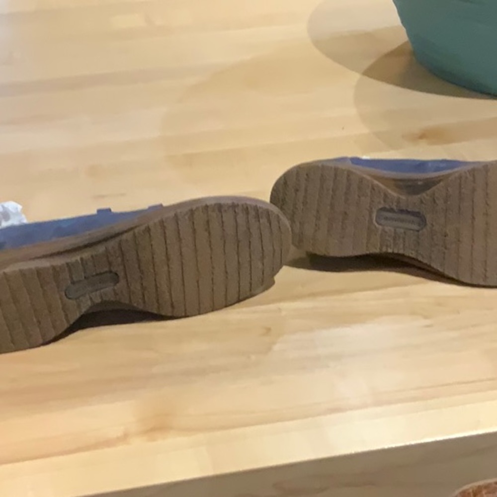 Shoes - Picture 3 of 5